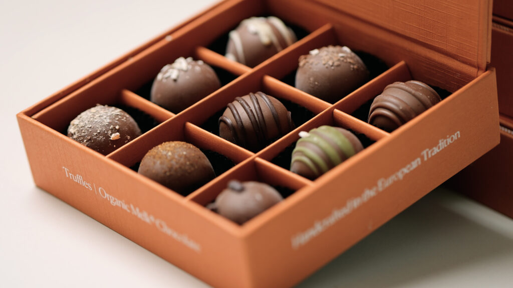 Melk chocolate truffles by Sjaak's Organic Chocolates